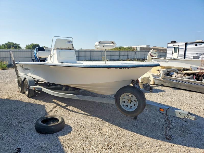 2004 FISH MASTER BOAT
