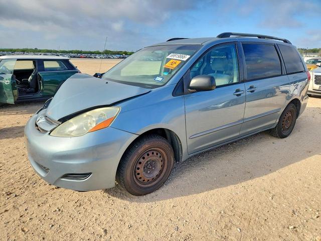 2006 TOYOTA SIENNA LE 8 PASSENGER  
