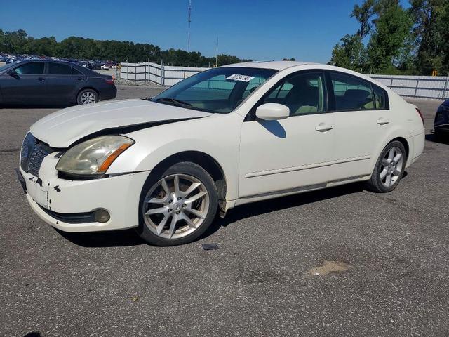 2005 NISSAN MAXIMA 35 SE  