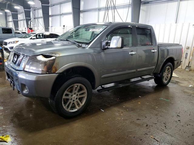 2014 NISSAN TITAN SV  