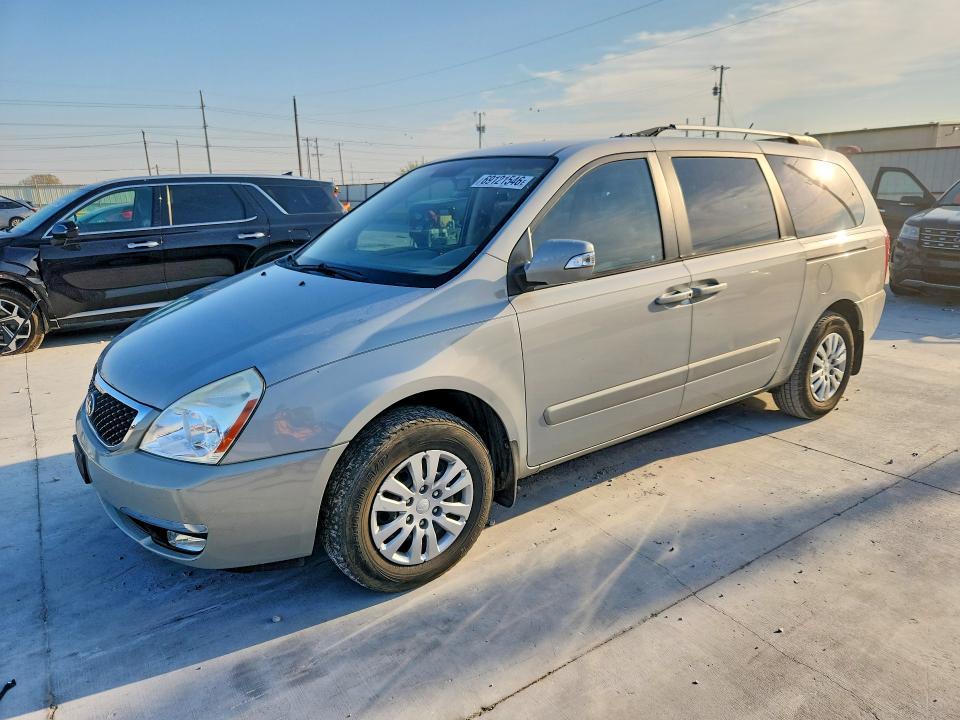 2014 KIA SEDONA LX  