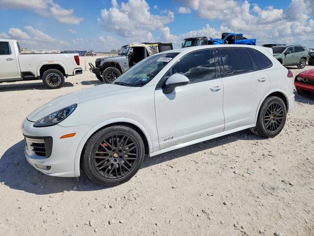2016 PORSCHE CAYENNE GTS  