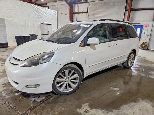 2008 TOYOTA SIENNA XLE  