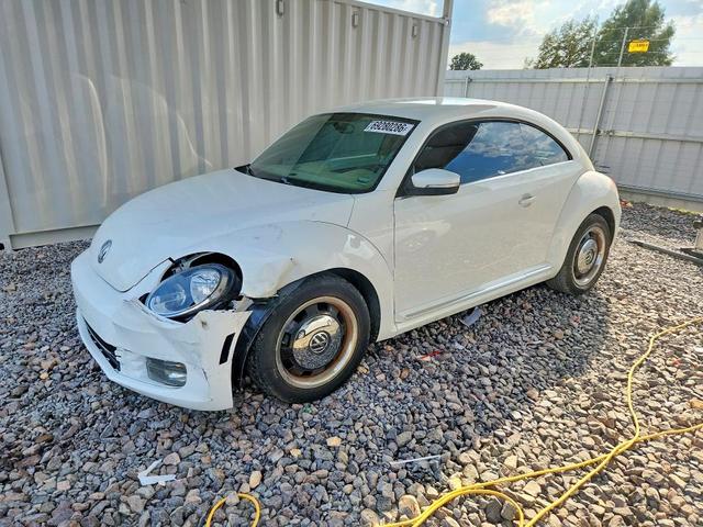 2013 VOLKSWAGEN BEETLE   