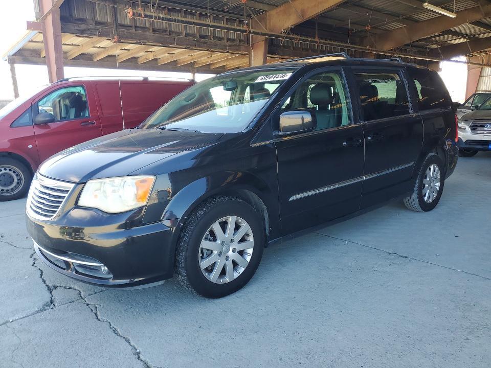 2013 CHRYSLER TOWN & COUNTRY TOURING  