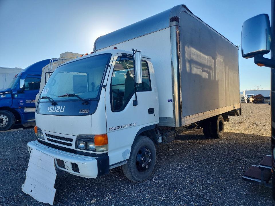 2003 ISUZU NPR   