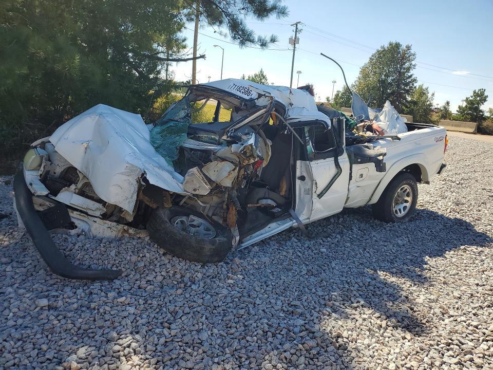 2003 MAZDA B3000 CAB PLUS  