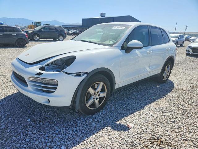 2014 PORSCHE CAYENNE   