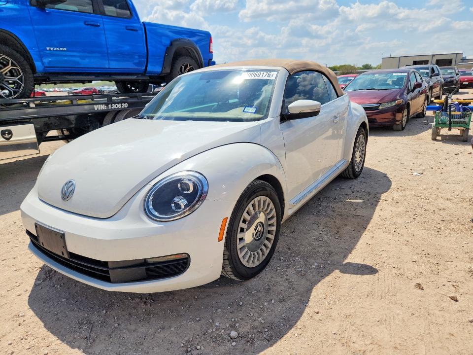 2013 VOLKSWAGEN BEETLE   