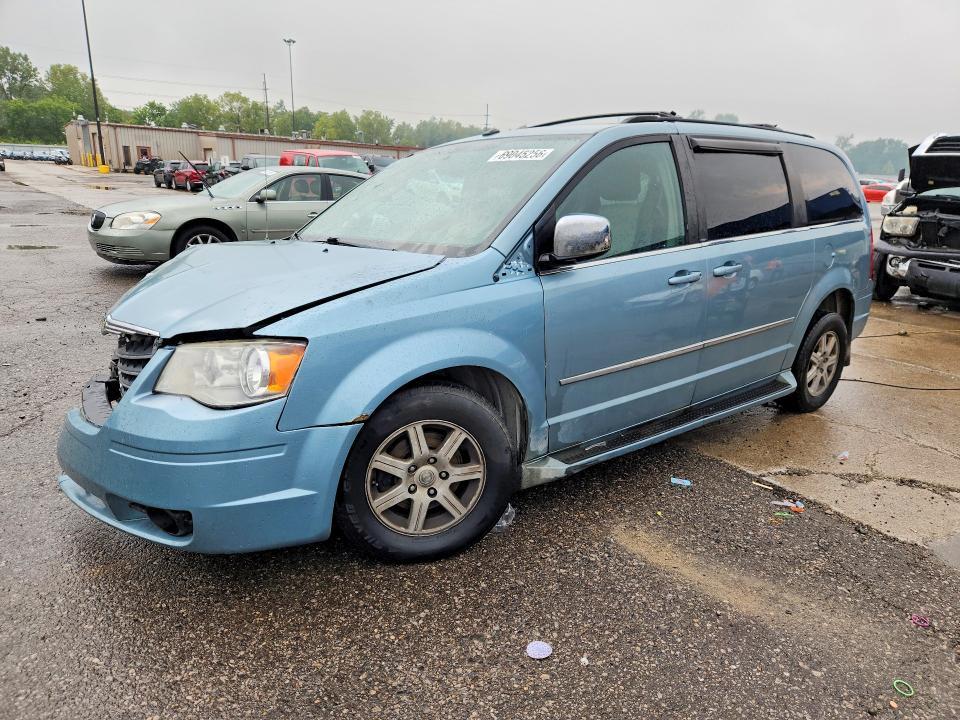 2010 CHRYSLER TOWN & COUNTRY TOURING PLUS  