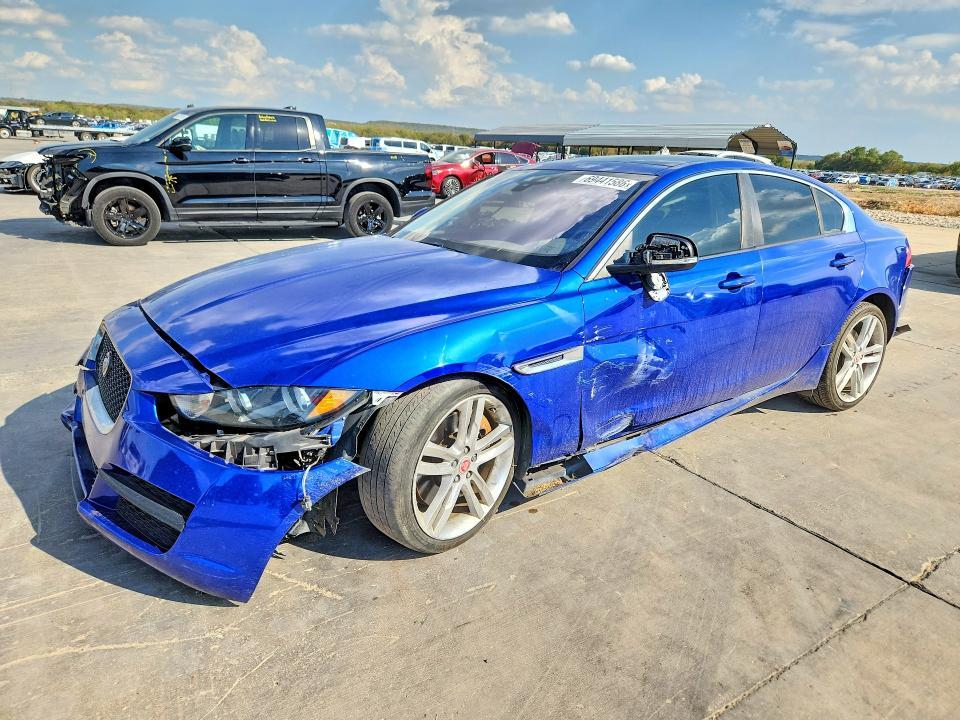 2017 JAGUAR XE PREMIUM  