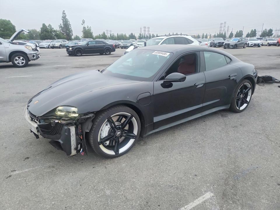 2022 PORSCHE TAYCAN   