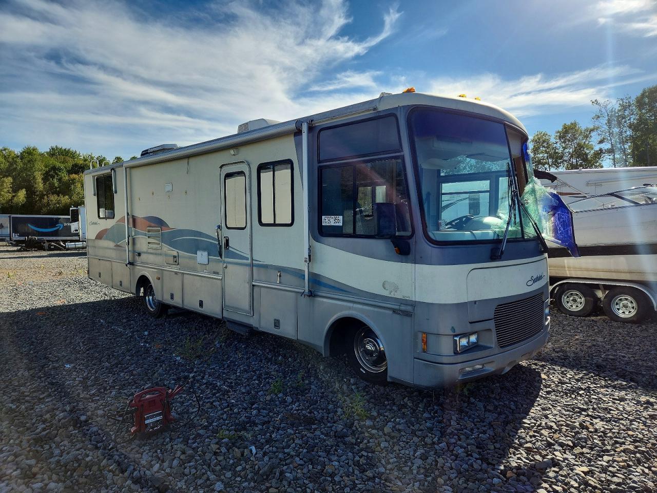 Vista de 1996 CHEVROLET SOUTHWIND - RV, ángulo 1