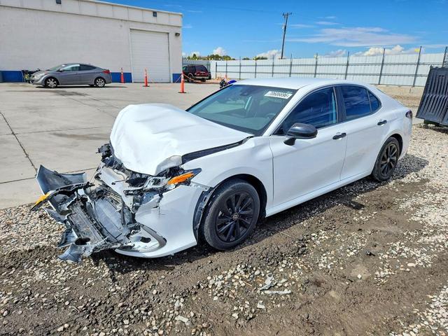 2022 TOYOTA CAMRY LE  