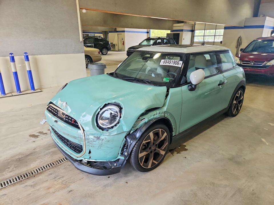 2025 MINI COOPER S  