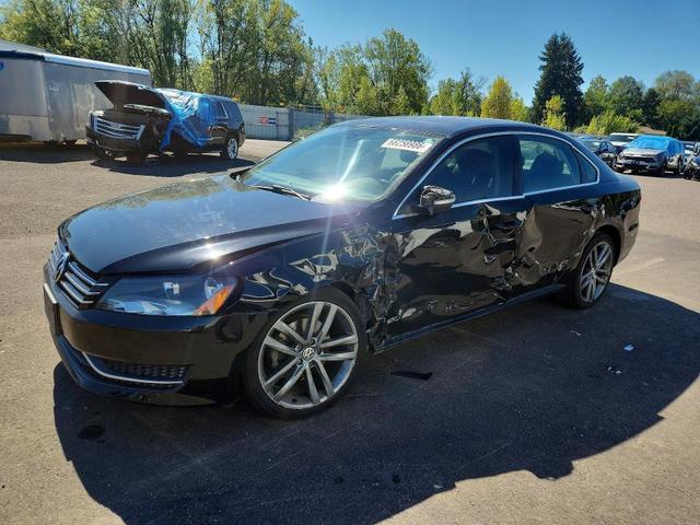 2013 VOLKSWAGEN PASSAT SE  