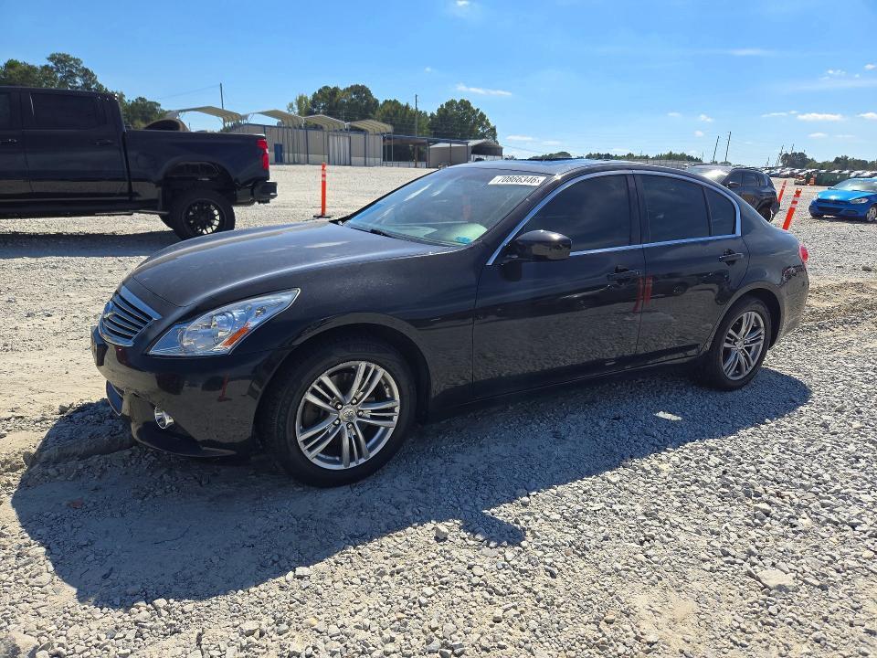 2013 INFINITI G37   