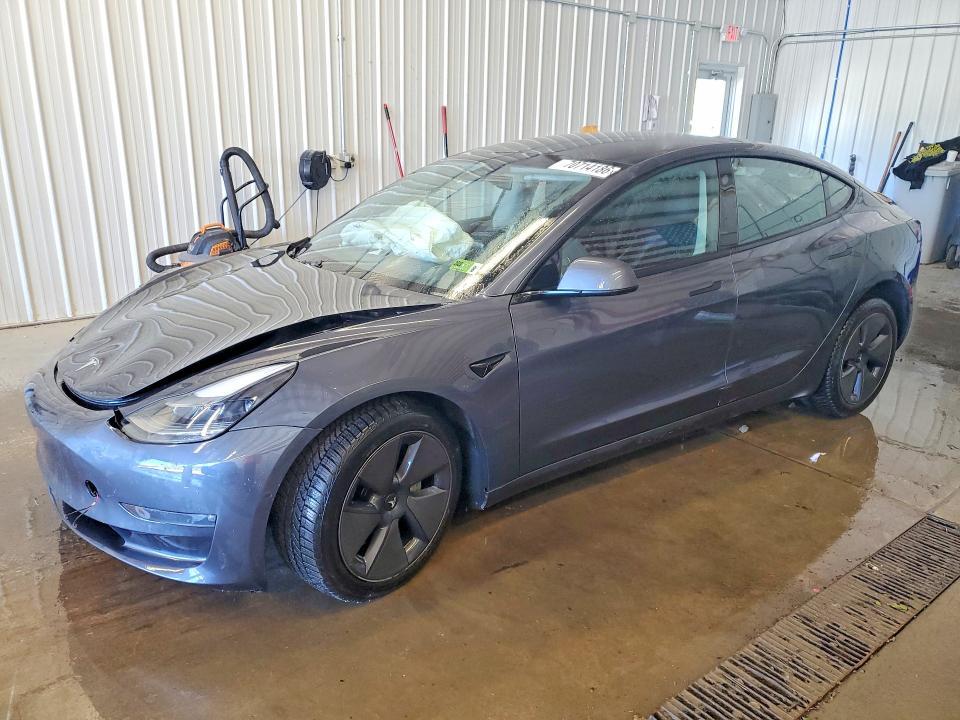 2022 TESLA MODEL 3   
