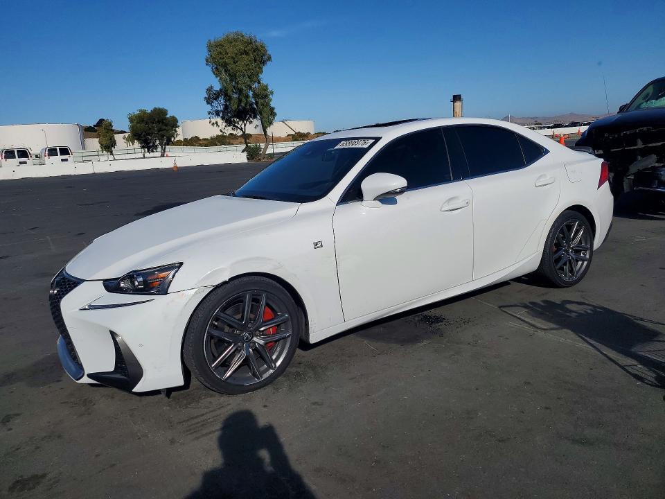 2018 LEXUS IS 300  