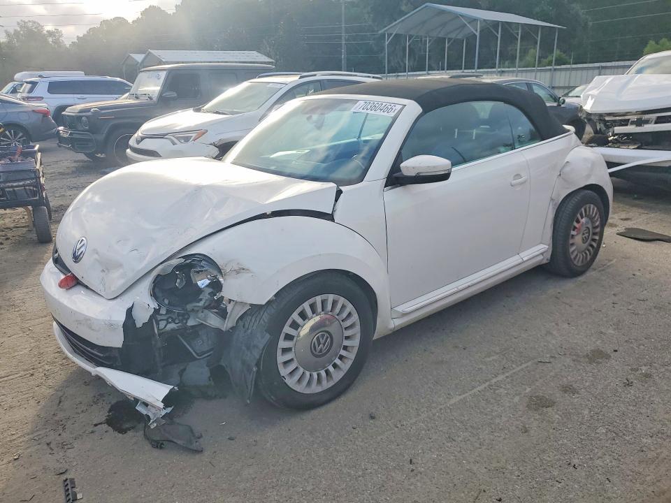 2013 VOLKSWAGEN BEETLE   