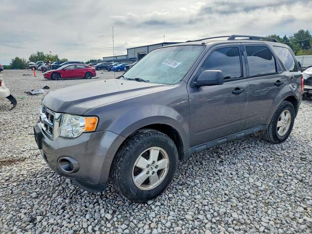 2012 FORD ESCAPE XLS  