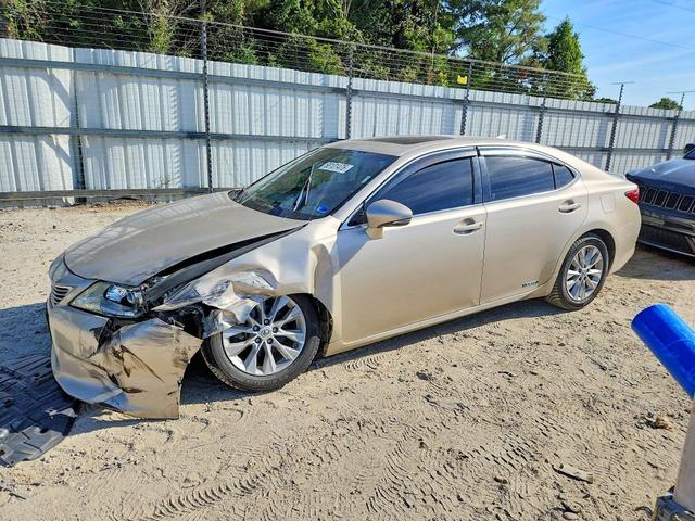 2015 LEXUS ES 300H  