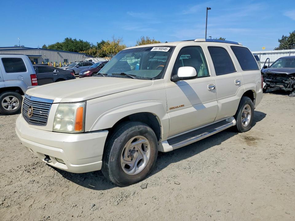 2002 CADILLAC ESCALADE LUXURY  