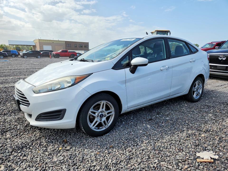 2017 FORD FIESTA SE  