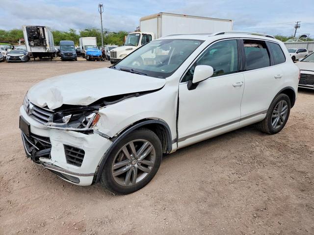 2015 VOLKSWAGEN TOUAREG V6  