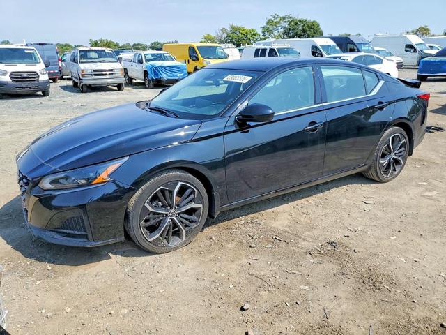 2024 NISSAN ALTIMA SR  