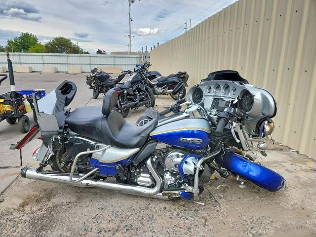 2015 HARLEY-DAVIDSON FLHTCUL ULTRA CLASSIC LOW  