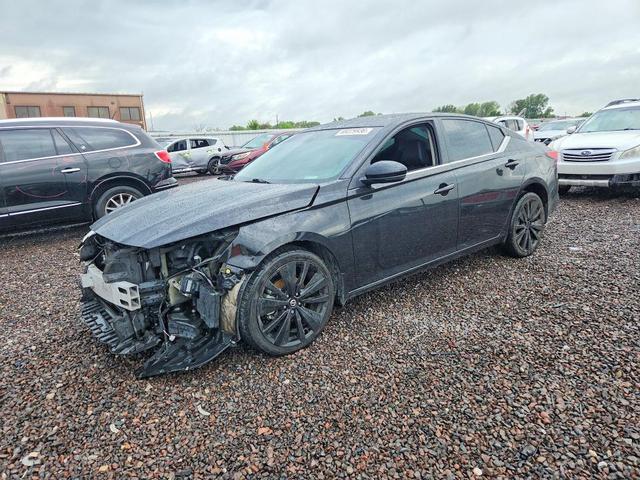 2022 NISSAN ALTIMA SR  