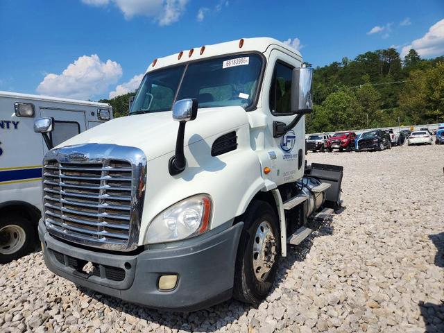 2014 FREIGHTLINER CASCADIA SEMI TRUCK