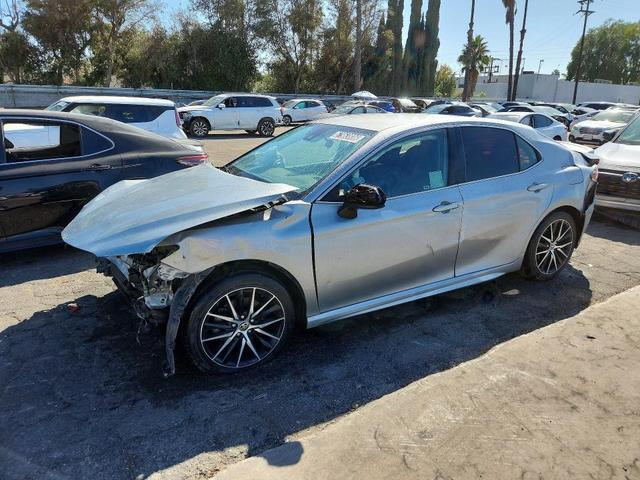 2021 TOYOTA CAMRY SE  