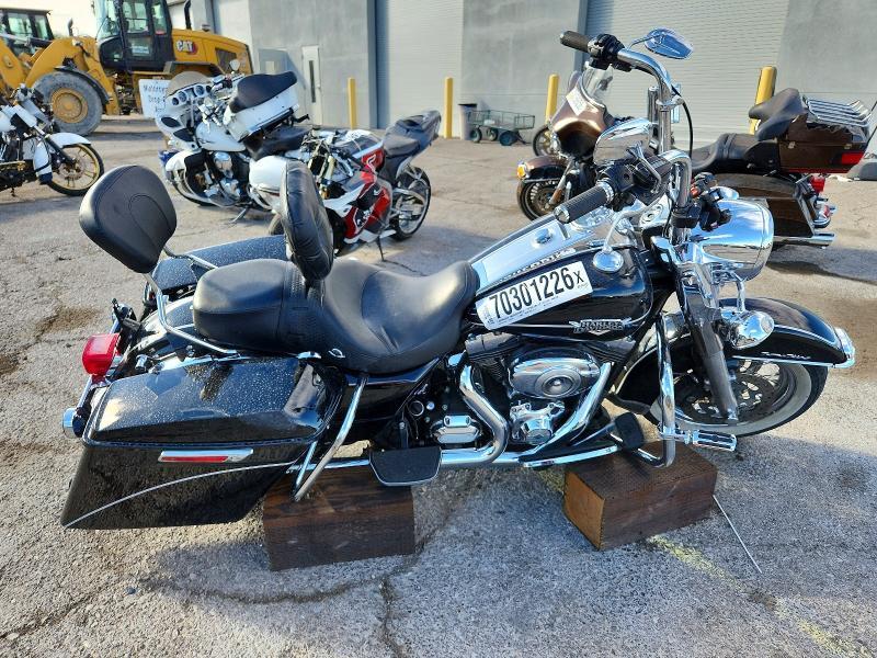 2012 HARLEY-DAVIDSON FLHRC ROAD KING CLASSIC  