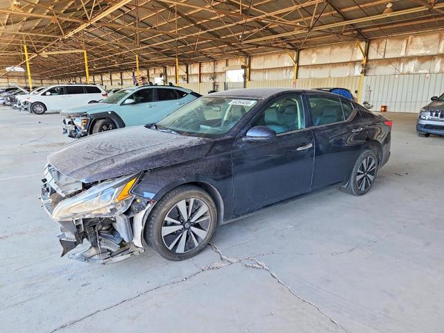 2022 NISSAN ALTIMA SV  