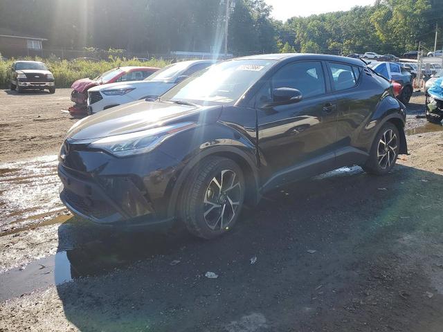 2021 TOYOTA C-HR XLE  