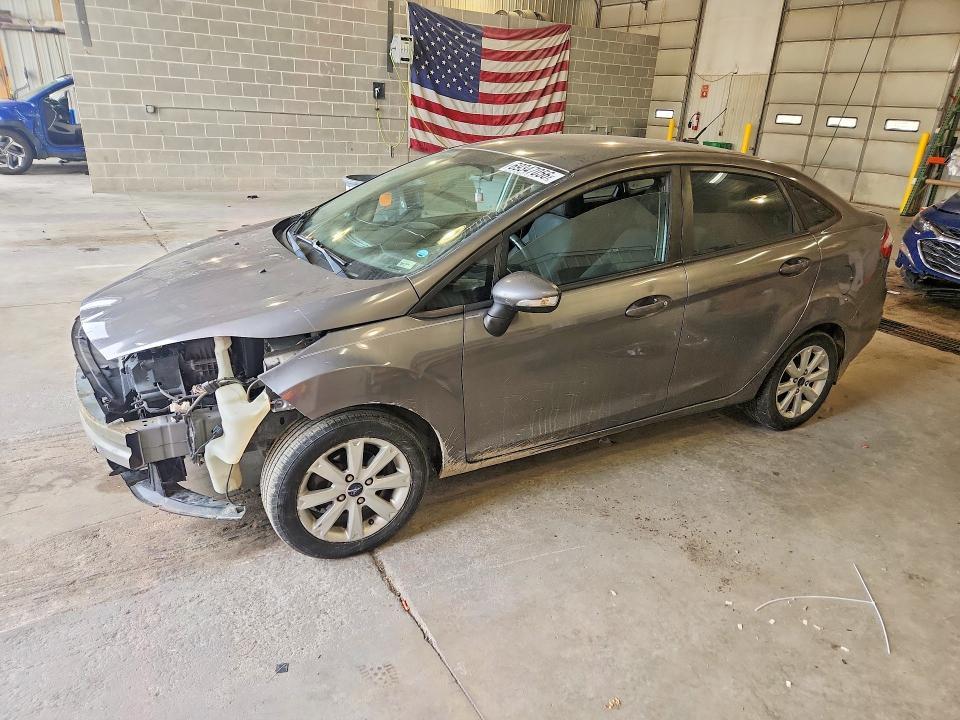 2014 FORD FIESTA SE  