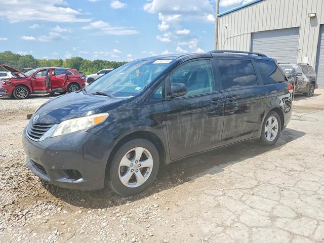 2011 TOYOTA SIENNA LE  