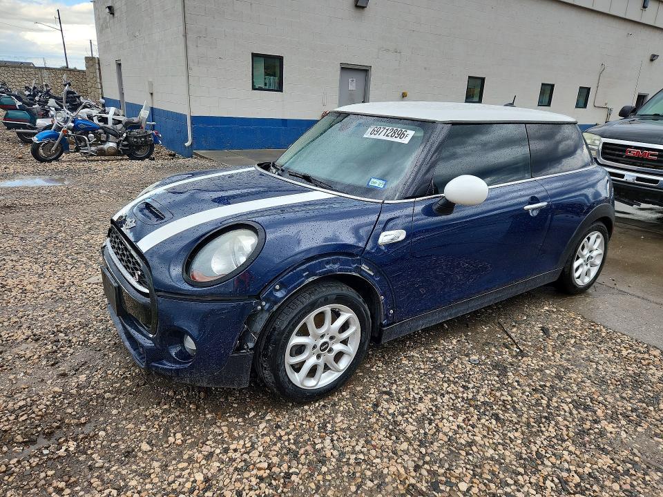 2016 MINI COOPER S  