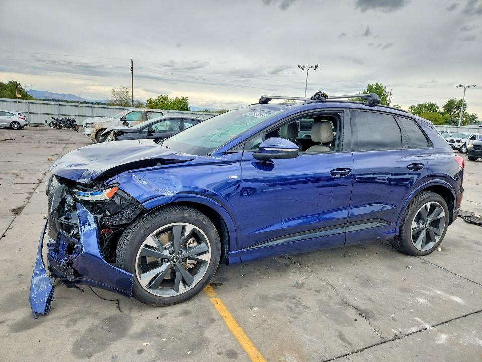 2025 AUDI Q4 E-TRON PREMIUM  