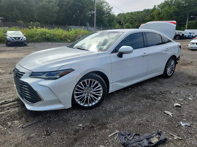 2020 TOYOTA AVALON LIMITED  