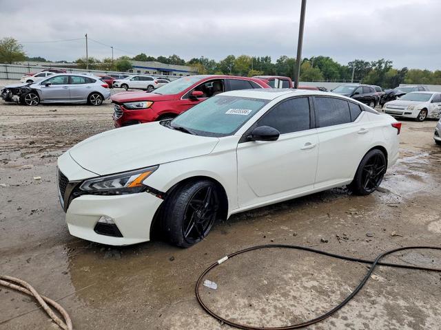 2020 NISSAN ALTIMA SR  