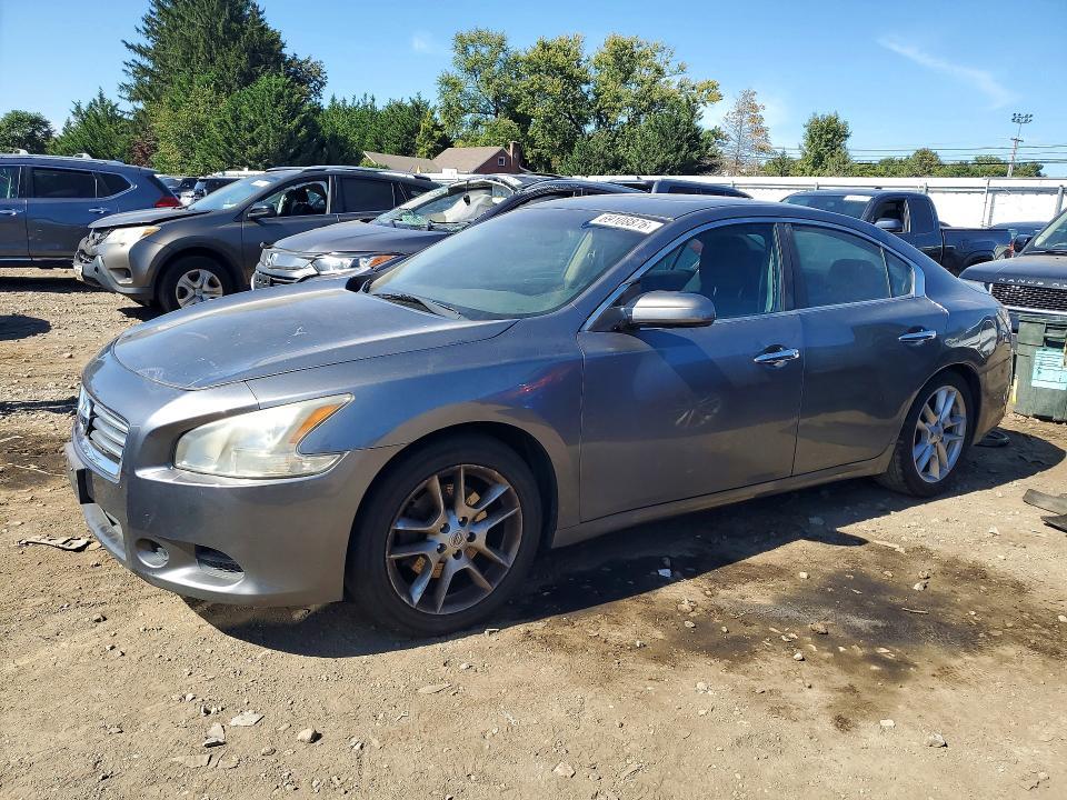 2014 NISSAN MAXIMA 35 S  