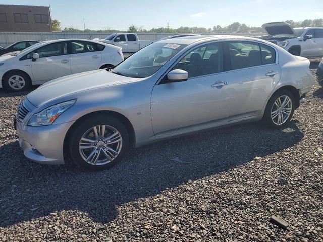 2015 INFINITI Q40 BASE  