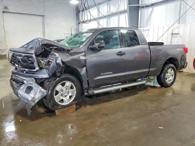 2011 TOYOTA TUNDRA DOUBLE CAB SR5  