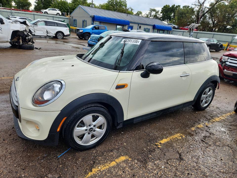 2015 MINI COOPER   