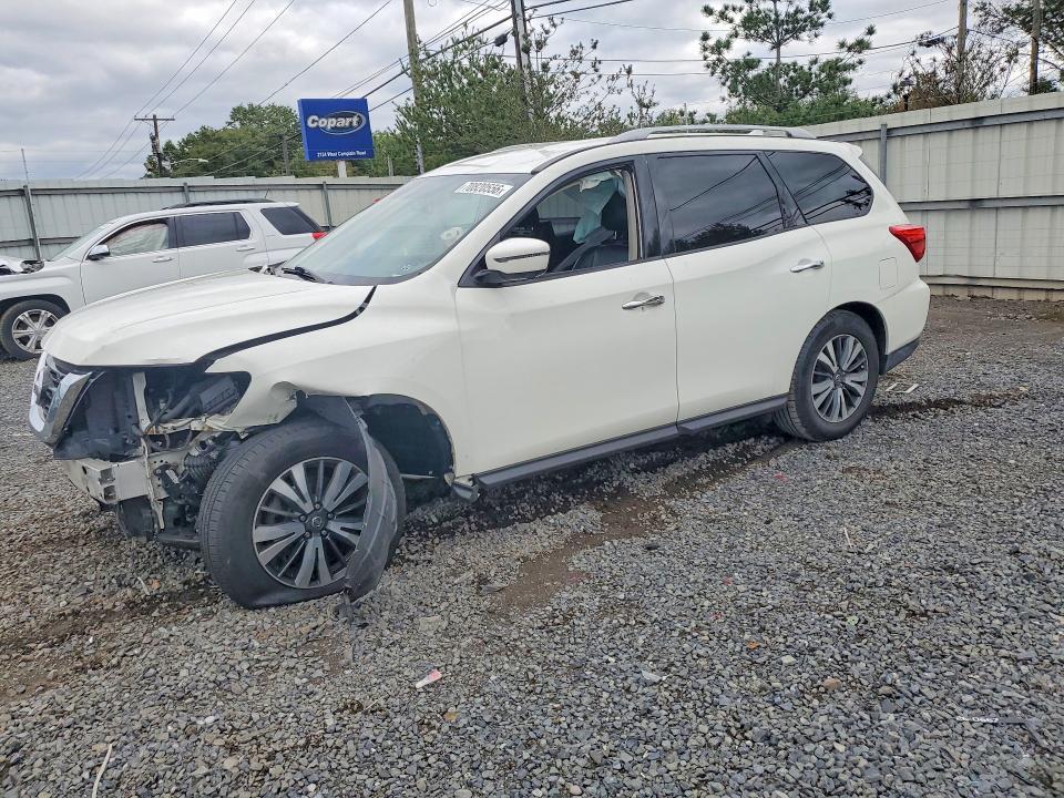 2019 NISSAN PATHFINDER SL  