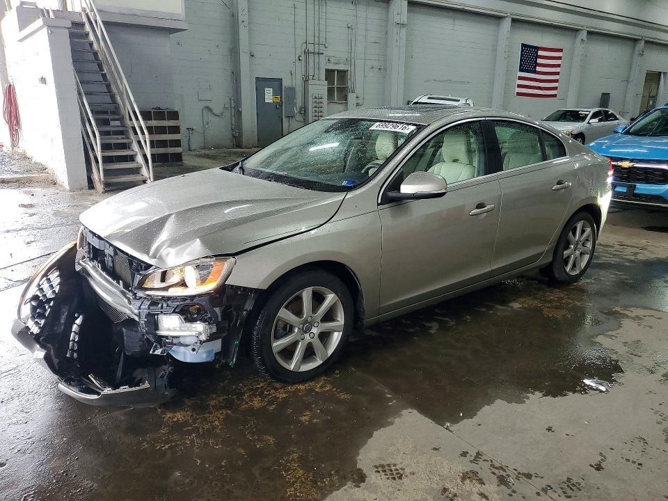 2016 VOLVO S60 PREMIER  
