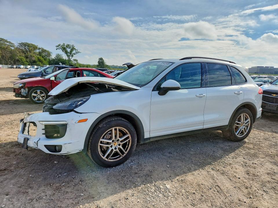 2017 PORSCHE CAYENNE S  